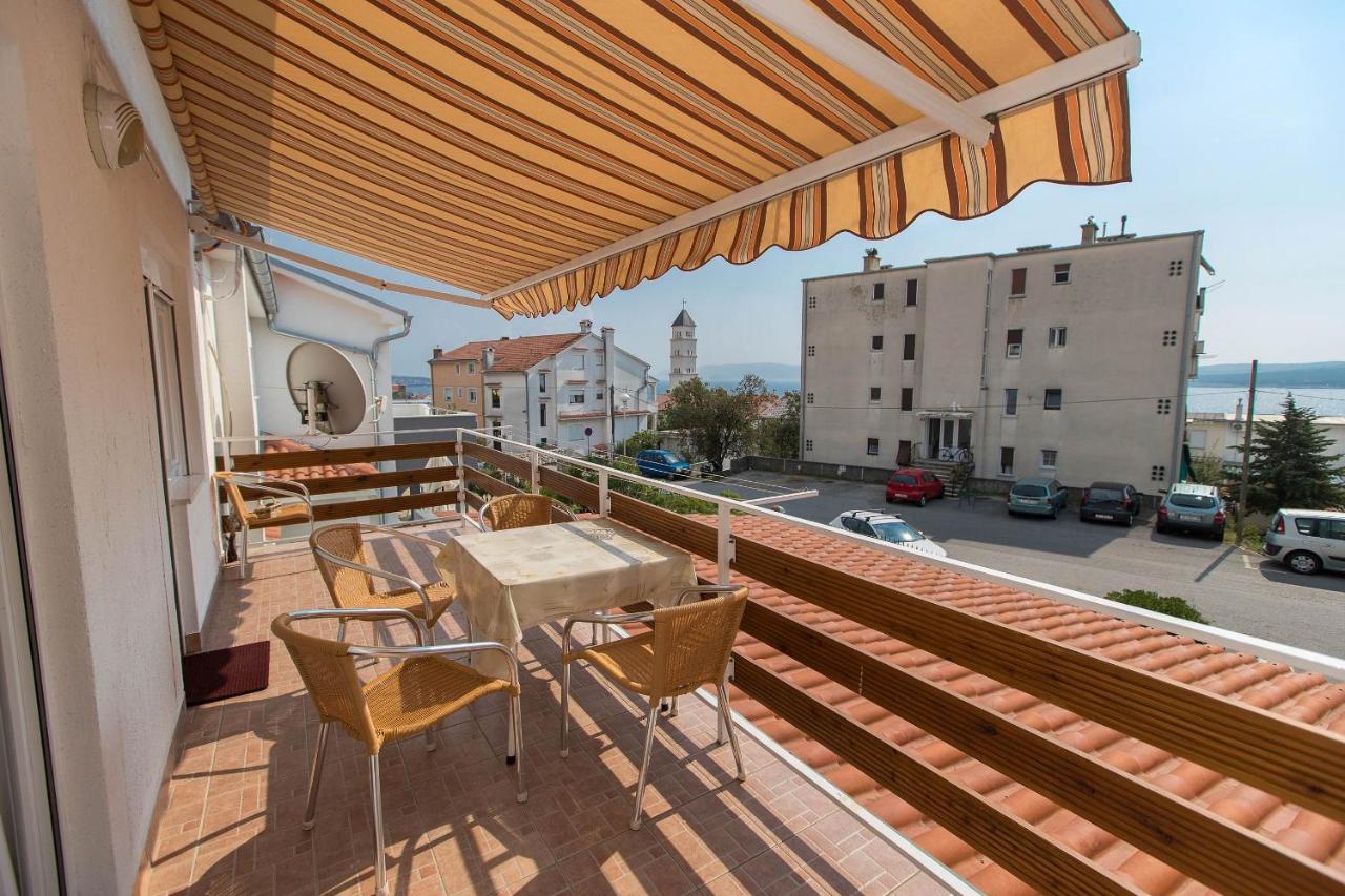 Apartmani Vera Crikvenica Exterior foto