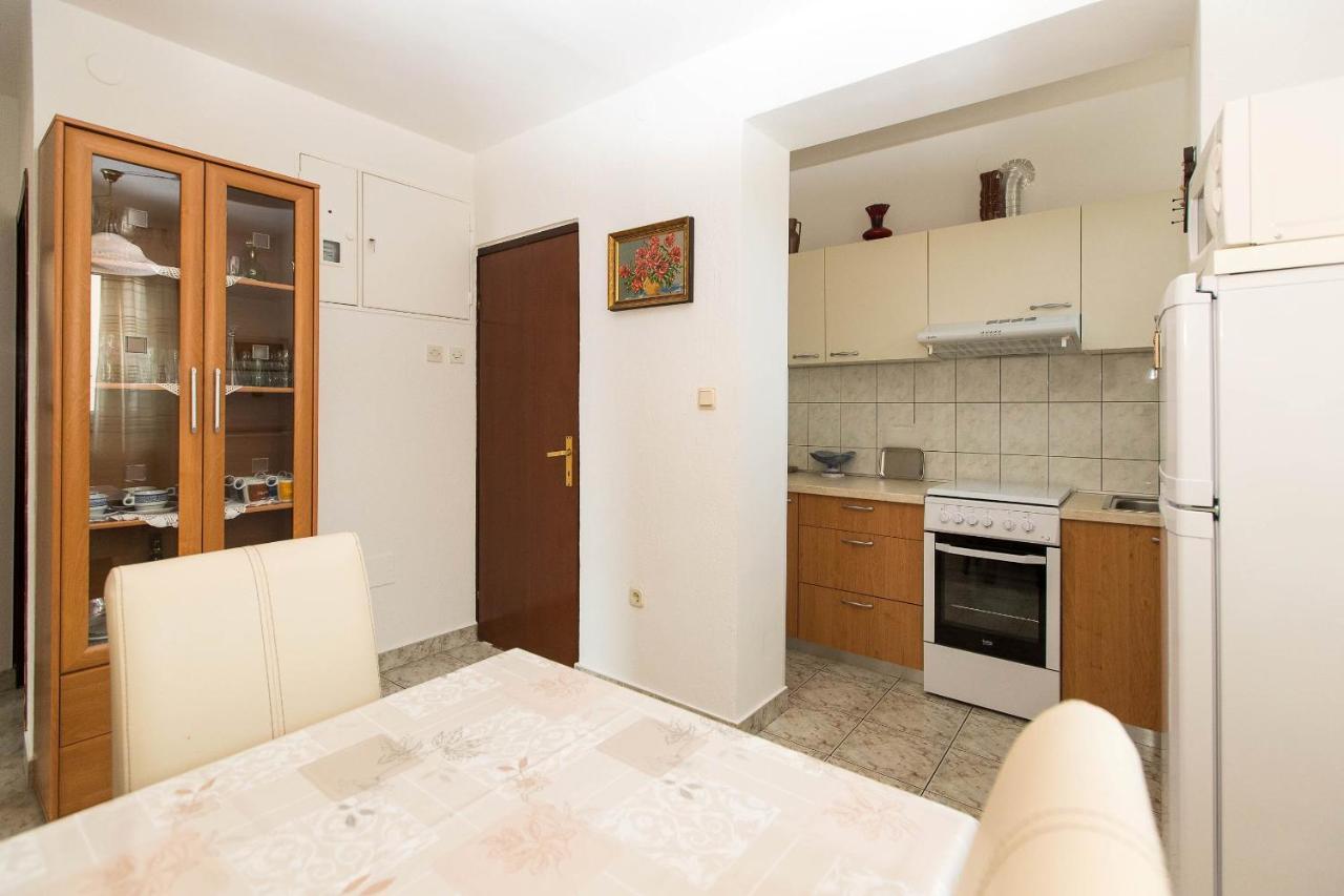 Apartmani Vera Crikvenica Exterior foto